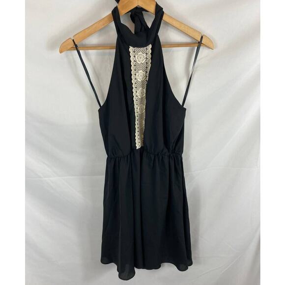 Finn & Clover Crochet detail halter mini dress size small - Picture 1 of 5